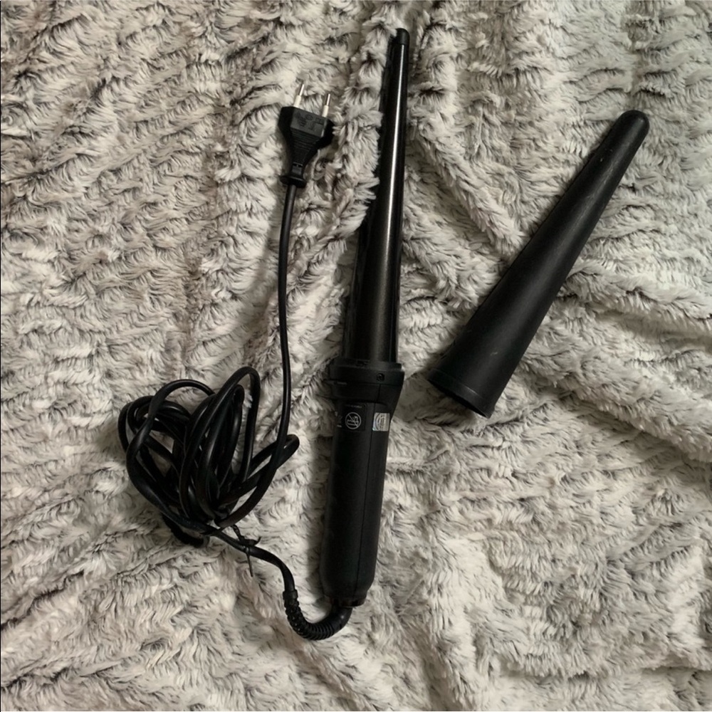 Cloud Nine original curling iron😏